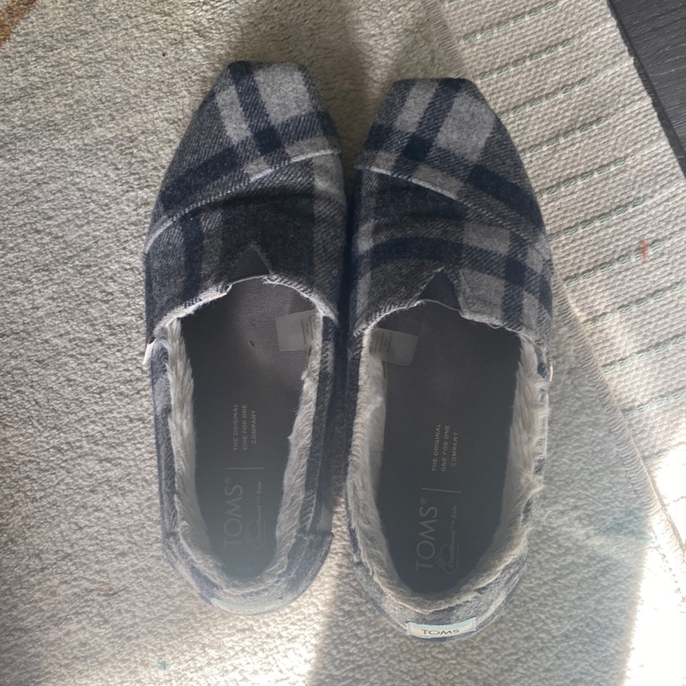 Toms cozy plaid slippers